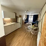 Blue House - Old Town, Ac, Free Private Parking * Bratislava