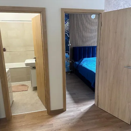 Blue House - Old Town, Ac, Free Private Parking Appartement