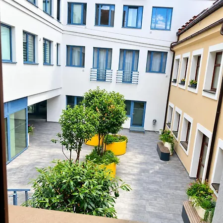 Apartment Blue House - Old Town, Ac, Free Private Parking Pressburg
