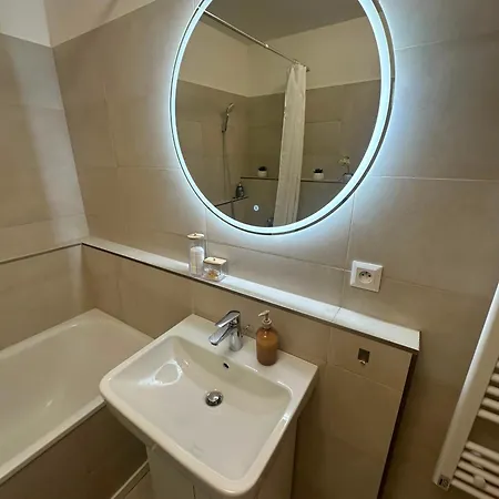Apartment Blue House - Old Town, Ac, Free Private Parking *