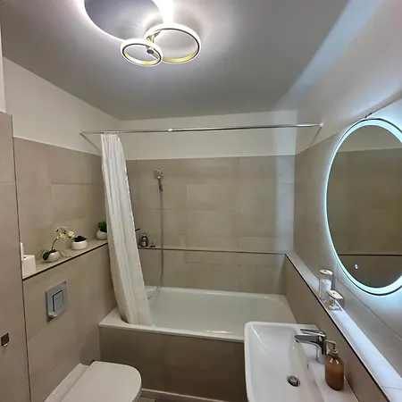Blue House - Old Town, Ac, Free Private Parking Apartment *