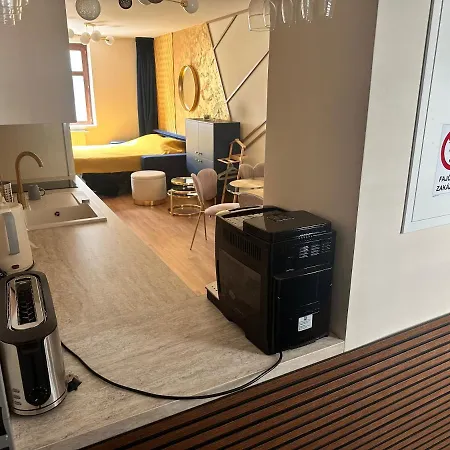 Blue House - Old Town, Ac, Free Private Parking