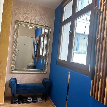 Blue House - Old Town, Ac, Free Private Parking