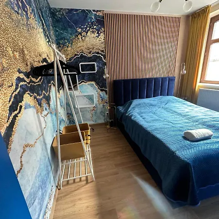 Blue House - Old Town, Ac, Free Private Parking Apartmán *
