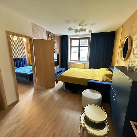 Blue House - Old Town, Ac, Free Private Parking Apartmán Bratislava